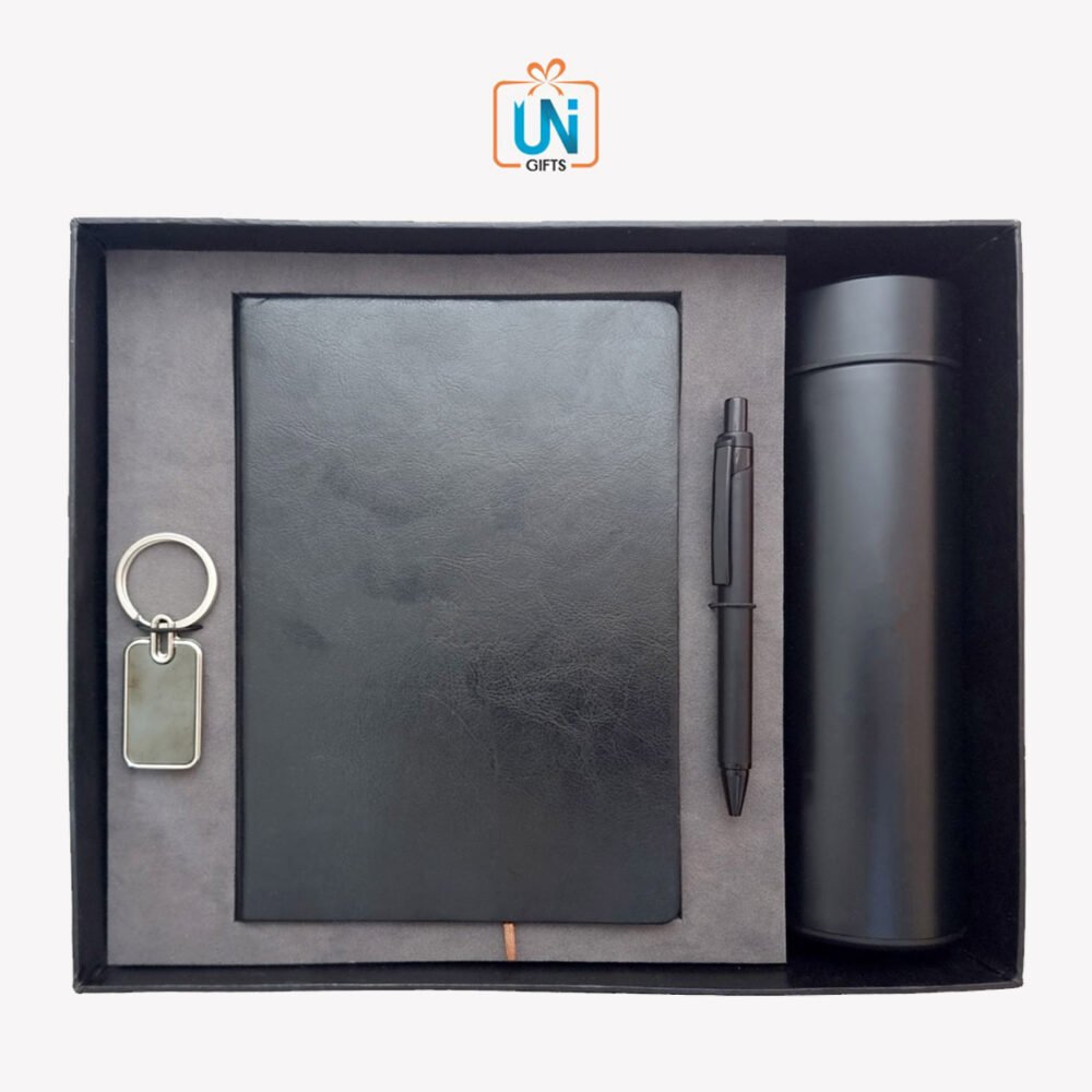 Compact 4 PC Black Gift Set (ncp)